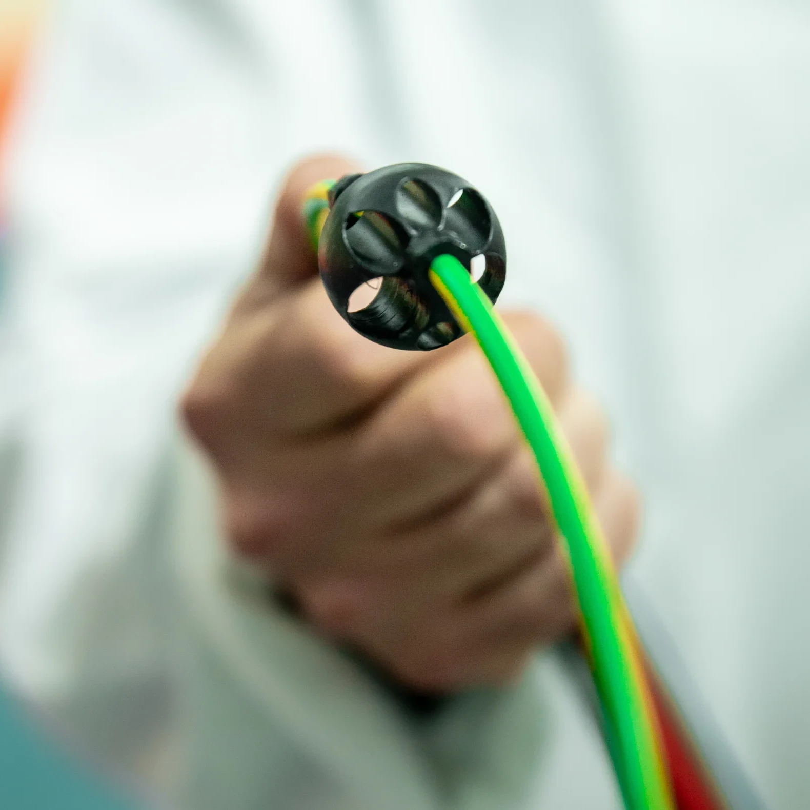 Komni | Soluciones de Organización de Cableado